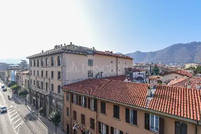 Casa in vendita, Via Dante Alighieri, Como