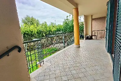 Villa Plurifamiliare in vendita, Via Anagnina, Roma