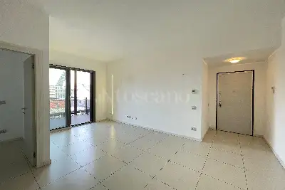 Casa in vendita, Via Cosenz , Milano