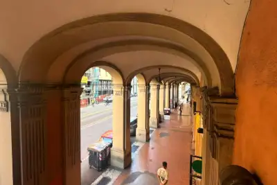 Casa in vendita, Via Irnerio, Bologna