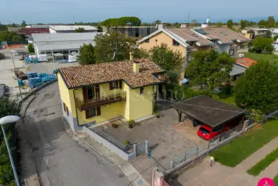 Villa in vendita, Via Muraglie, Pradamano
