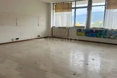 Negozio in affitto, Via Pertini, Avezzano