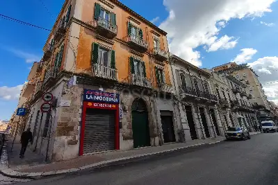 Casa in vendita, Via Cristoforo Colombo, Brindisi