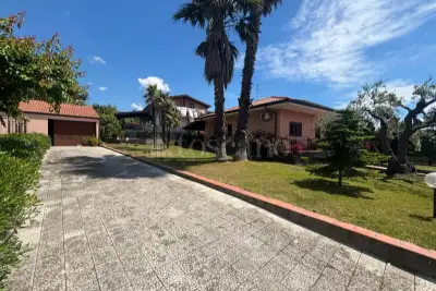 Villa in vendita, Via della Betulla, Trecastagni