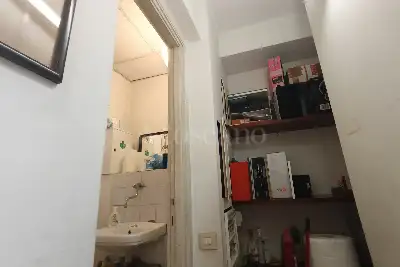 Attività Commerciale in vendita, Largo Gaetano la Loggia, Roma