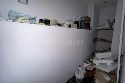 Negozio in vendita, Via Enrico Fermi, Roma