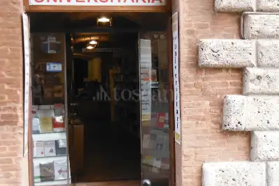 Negozio in vendita, Via Sant'Agata, Siena