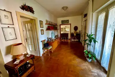 Casa in vendita, Via Teognide, Roma