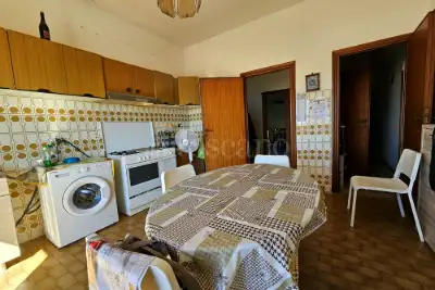 Villa in vendita, Via Rinascimento, Anzio