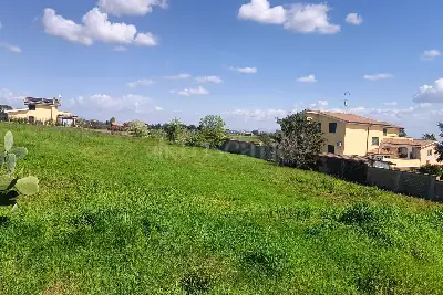 Agricolo in vendita, Via Carezzano, Roma