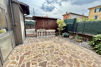 Villino a Schiera in vendita, Via Sorbana, Brescia