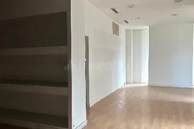 Negozio in affitto, Via Veneto, Avezzano