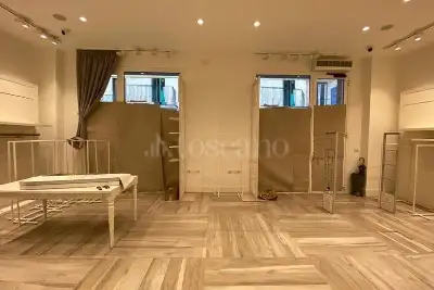 Negozio in vendita, Avellino - Via Dante, Avellino