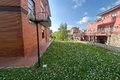 Villa in vendita, Via Pompeo, Genzano di Roma