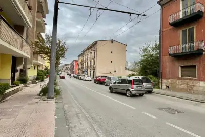 Palazzo in vendita, Via Francesco Tedesco, Avellino