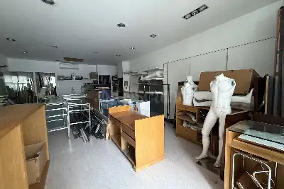 Negozio in vendita, Piazza Francesco Paolo Tosti, Palermo