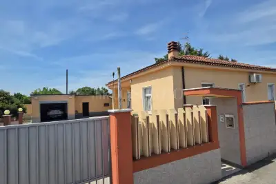 Casa Indipendente in vendita, Via Puccini, Montesilvano