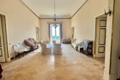 Palazzo in vendita, Via Pirro de Luca, Montefusco