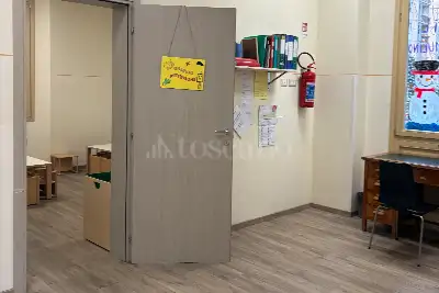 Stabile Uso Ufficio in vendita, Via Santa Gonda, Prato