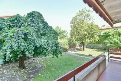 Villa Bifamiliare in vendita, Via Timavo, Como
