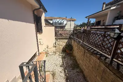 Villino a Schiera in vendita, Via Solarussa, Fiumicino