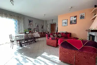 Casa Indipendente in vendita, Via Silone 15, Colonnella