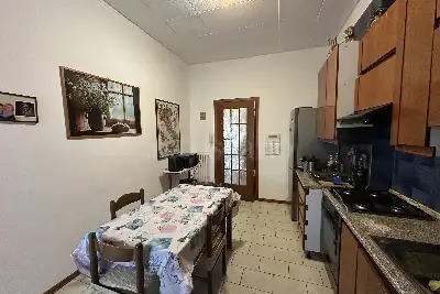 Casa in vendita, Via Curio Dentato, Milano