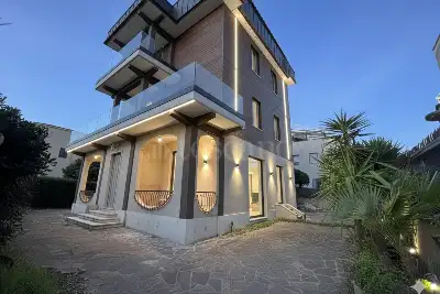 Palazzo in vendita, Via Emilia, Nettuno