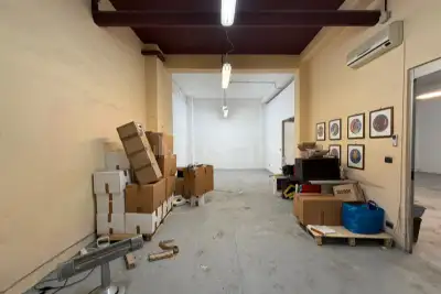 Magazzino in vendita, Via Arturo Graf, Palermo