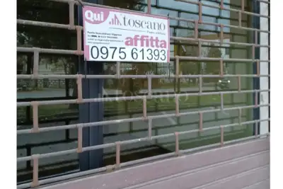 Attività Commerciale in affitto, Via Grumentina, 23, Marsicovetere