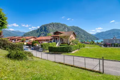 Casa in vendita, Via delle Camelie, Lavena Ponte Tresa