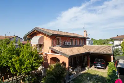 Villa in vendita, Via Custoza, Fontanafredda