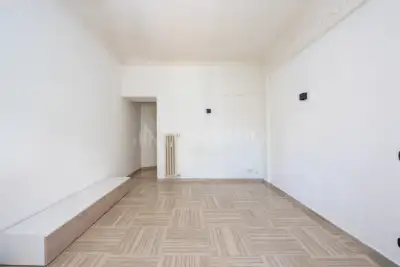 Casa in vendita, Via Apuania, Roma