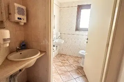 Negozio in vendita, Via Marinella , Olbia