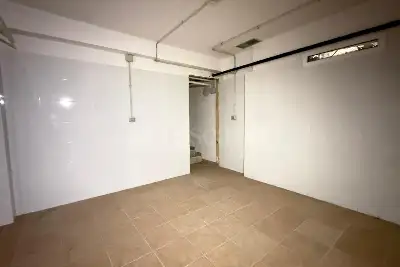 Negozio in vendita, Via della Corazzata, Roma