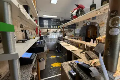 Attività Commerciale in vendita, Via del Ponte alle Mosse, Firenze