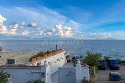 Casa in vendita, Via Marechiaro, Napoli