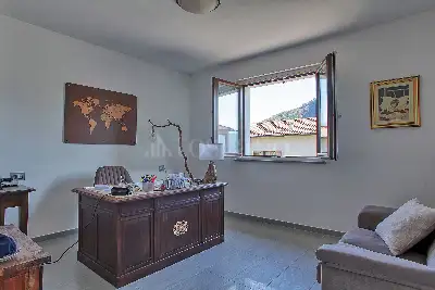 Villa in vendita, Via Pianazzo, Lavena Ponte Tresa