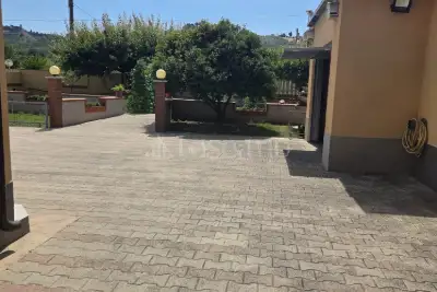 Casa Indipendente in vendita, Via Puccini, Montesilvano