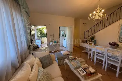 Villa Plurifamiliare in vendita, Via Numana, Fiumicino