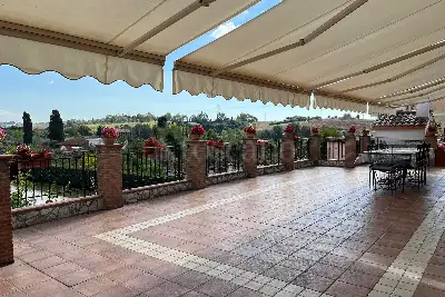 Villa in vendita, Via Bracigliano, Roma