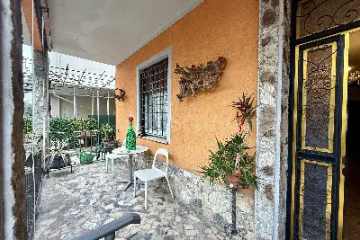 Villa in vendita, Via Canossi, Rezzato, Rezzato