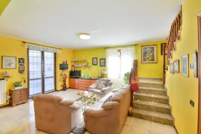 Villa in vendita, Via Gaetano Casati, Besana in Brianza