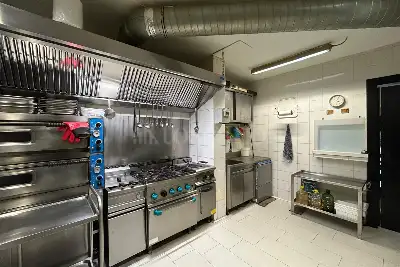 Attività Commerciale in vendita, Via Francesco Cilea, Roma