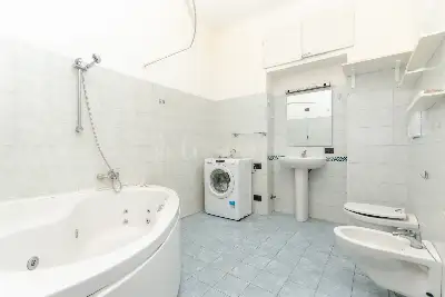 Casa in vendita, Via Luigi Porro Lambertenghi, Milano