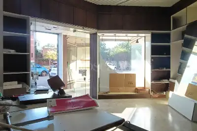 Negozio in vendita, Via Adeodato Matricardi, Roma