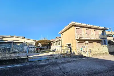 Capannone in vendita, Via Siracusa, Cantù