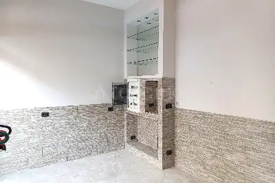 Negozio in affitto, Viale Ronchi, Roma