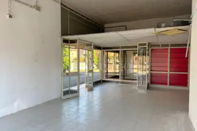 Negozio in affitto, Via del Ponte delle Sette Miglia, Roma