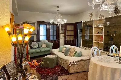 Casa in vendita, Via G. Leopardi, Gravina - confine Sant'Agata lì Battiati/Tremestieri Etneo, Gravina di Catania